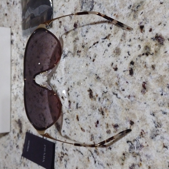 Prada woman sunglasses spr 72v shield - Picture 6 of 8